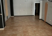 Local comercial en venta en Linares foto