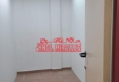 300m² warehouse industrial for sale in Elche, photo