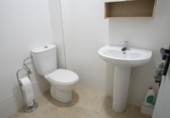 100m² commercial premises for sale in Elda, photo