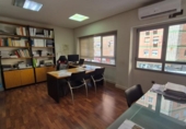 Oficina en venta con 260m² en Badajoz foto