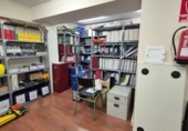 Oficina en venta con 260m² en Badajoz foto