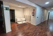 Oficina en venta con 260m² en Badajoz foto