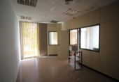 111m² commercial premises for sale in Petrer, photo