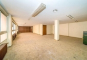 276m² commercial premises for sale in Alcoy, photo