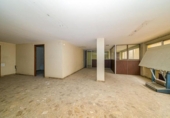 276m² commercial premises for sale in Alcoy, photo