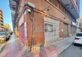 115m² commercial premises for sale in Elda, photo