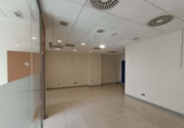 97m² commercial premises for sale in Guecho, photo