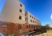 Edificio en venta en Torredonjimeno, Calle Cristóbal Colón foto