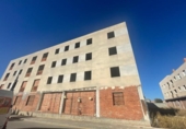 Edificio en venta en Torredonjimeno, Calle Cristóbal Colón foto