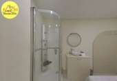 88m² commercial premises for sale in Gerona, photo
