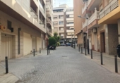 Local comercial en venta con 171m² en Torrevieja foto