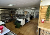 Nave Industrial en venta con 225m² en Marbella foto