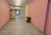 Local comercial en venta con 99m² en Vergara foto