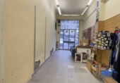 Local comercial en venta con 99m² en Vergara foto