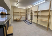 Local comercial en venta con 99m² en Vergara foto