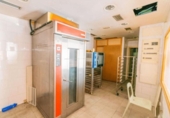 Local comercial en venta con 90m² en Mondragón foto