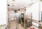 Local comercial en venta con 90m² en Mondragón foto