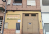 159m² commercial premises for sale in Almansa, Calle Corredera photo