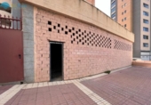 Local comercial en alquiler con 207m² en Benidorm foto