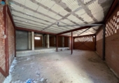 Local comercial en alquiler con 207m² en Benidorm foto