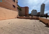 Local comercial en alquiler con 207m² en Benidorm foto
