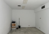 65m² locaux commerciaux pour vente à Séville, photo
