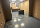 Local comercial en alquiler con 83m² en Elda foto