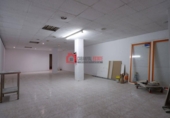 162m² locaux commerciaux pour location à Valence, photo