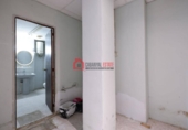 162m² locaux commerciaux pour location à Valence, photo