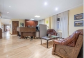 185m² bureau pour vente à Madrid, photo