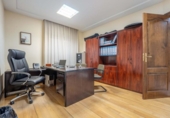 185m² bureau pour vente à Madrid, photo
