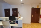 Oficina en venta con 125m² en Málaga foto