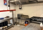 100m² restaurant for sale in Campello, photo