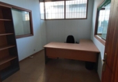 Oficina en venta con 596m² en Santiago de Compostela foto