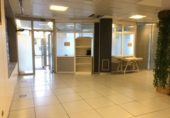 154m² commercial premises for sale in Pontevedra, photo