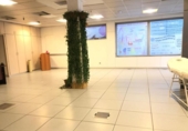 154m² commercial premises for sale in Pontevedra, photo