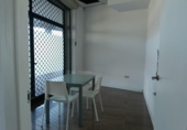 120m² commercial premises for sale in Pontevedra, photo