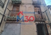 128m² building for sale in Miranda de Ebro, photo