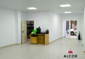 Local comercial en venta con 125m² en Benicarló foto