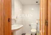 300m² commercial premises for sale in Albacete, photo