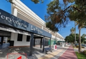Local comercial en venta con 86m² en Rota foto