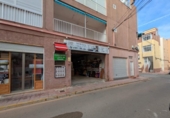 Local comercial en venta con 175m² en La Mata foto