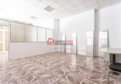 122m² commercial premises for sale in Valencia, photo