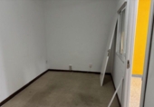 Nave Industrial en venta con 241m² en Madrid foto