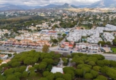  bâtiment pour vente à Estepona, photo