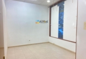 Local comercial en venta con 79m² en Gijón foto