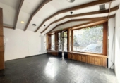 72m² locaux commerciaux pour vente à Séville, photo
