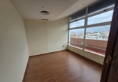 145m² office for rent in Seville, photo
