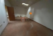 Local comercial en venta con 200m² en Cuenca foto