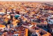  building for sale in Madrid, in the area of Acacias, Calle de San Isidoro de Sevilla photo